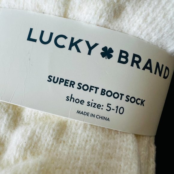 LUCKY BRAND 4 Pair Women's Super Soft Boot Socks NWT - Picture 3 of 7
